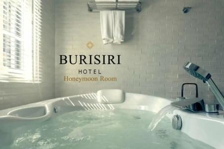 Buri Siri Boutique - 40