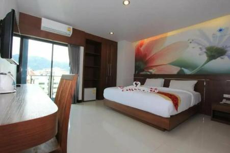 The Crystal Beach - 31