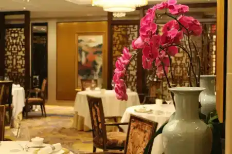 Shangri-La Paris - 99