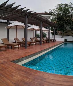 Long Beach Garden & Pavilions - 70