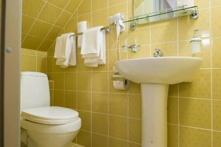 Three Crowns Residents - 9