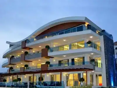 Elite Luxury Suite & Spa - 16