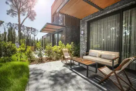 Unique Life Style - 99