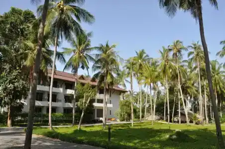 Coconut Beach Resort - 11