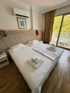 MARBAS SELECT BEACH , Adult Only 14 Plus - 88