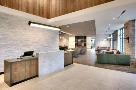 Hyatt Place Anchorage-Midtown - 10