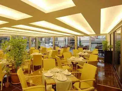 Ambassador Plaza - 51