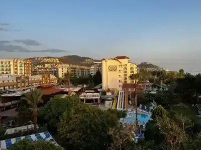 First Class - All Inclusive - 2