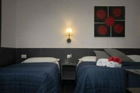 Ideal City Walk - 38