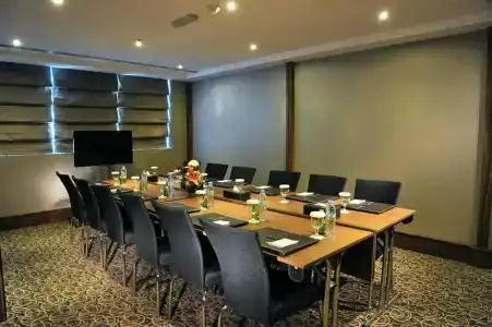 Ramada by Wyndham Abu Dhabi Corniche - 79