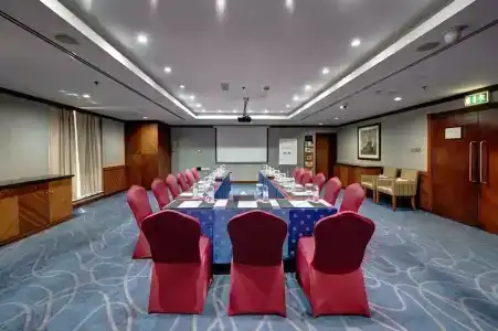 Golden Tulip Al Barsha - 40