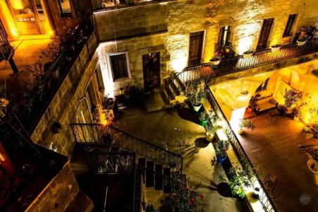 Elegance Cave Suites & Restaurant - 21