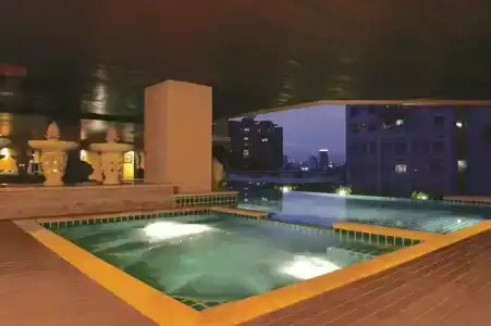 The Narathiwas & Residence Sathorn Bangkok - 20