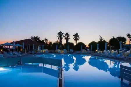 Acrotel Lily Ann Village - 3