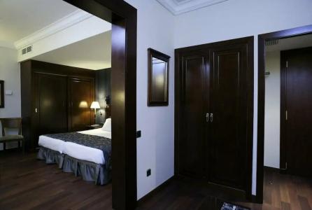 El Avenida Palace - 76