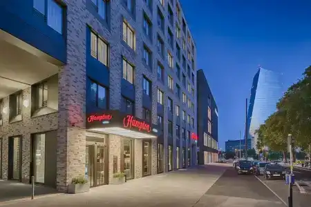 Hampton By Hilton Frankfurt City Centre East - 3