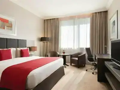 Ramada by Wyndham Abu Dhabi Downtown - 35