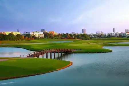 Address Montgomerie - 27