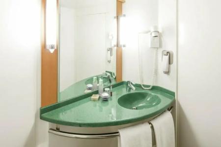 Ibis Barcelona Plaza Glòries 22@ - 42