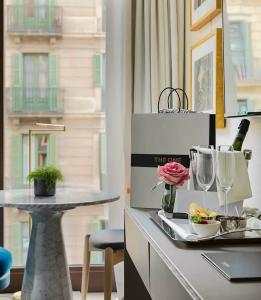 The One Barcelona GL - 9