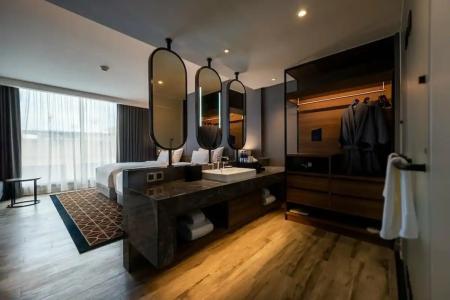 Ayathorn Bangkok - 19