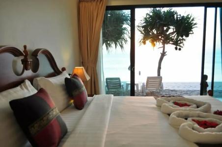 Lanta Seafront Resort - 18