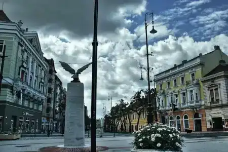 Central - 18