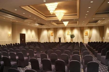 Crowne Plaza Muscat, an IHG - 31