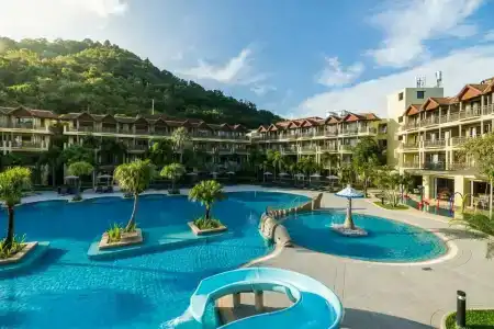 Phuket Marriott Resort & Spa, Merlin Beach