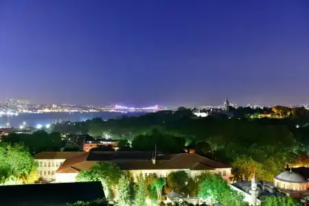 Agora Life - 90