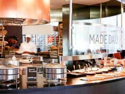 Novotel Barcelona City - 19