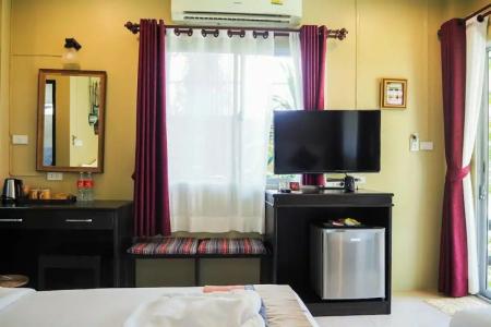 Lanta Castaway Beach Resort - 55