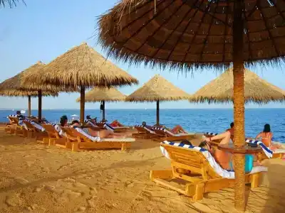 Amphoras Beach - 5