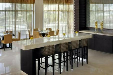 Mövenpick Jumeirah Lakes Towers Dubai - 33