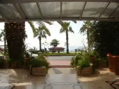 Kleopatra Celine - 53