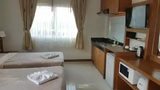 Green Harbor & Service Apartment - 17