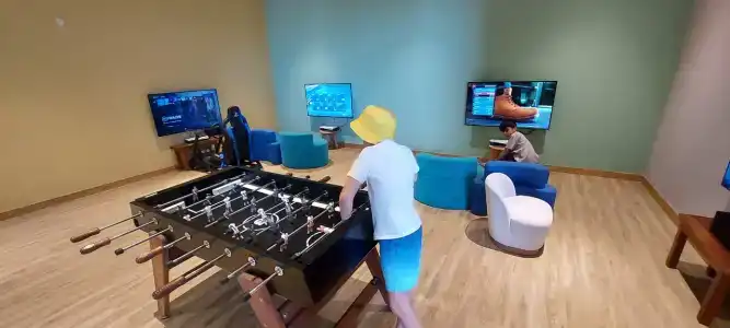 Hampton By Hilton Marjan Island - 61