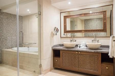 Souq Waqif Boutiques - Tivoli - 82