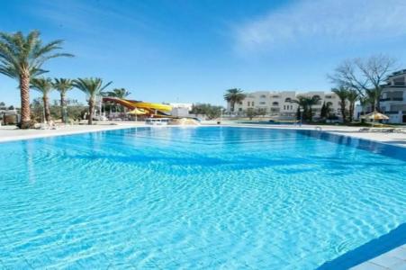 Riviera - Family and couples only - 36