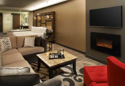 Metropolitan at The 9, Autograph Collection - 82