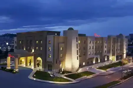 Hilton Garden Inn Sanliurfa - 10