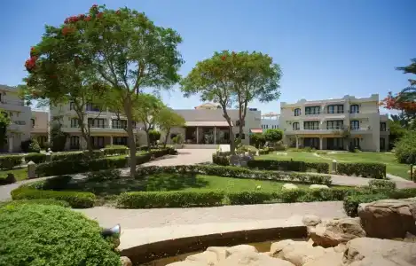 Lotus Bay Resort - 16