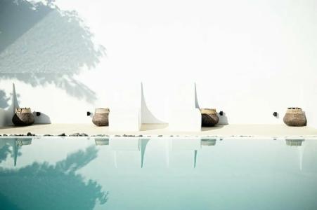 Santorini Crystal Blue Boutique - 10