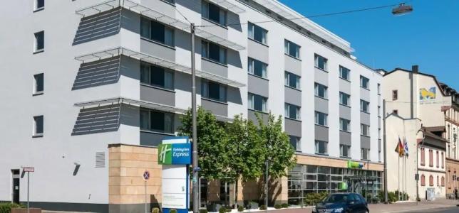 Holiday Inn Express Frankfurt Messe, an IHG - 35