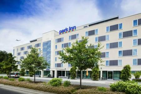 Park Inn by Radisson Frankfurt Airport - 63