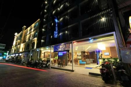 The Crystal Beach - 3