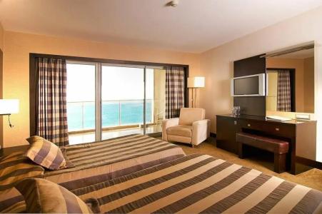 Charisma De Luxe - 62