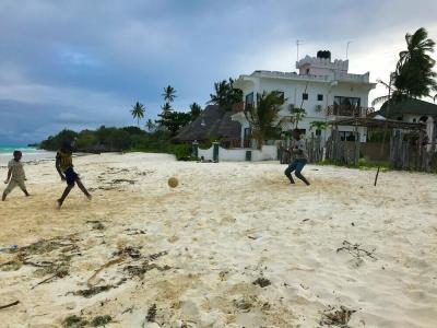 Jambiani White Sands Bungalows - 24