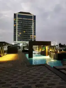 Holiday International - 60