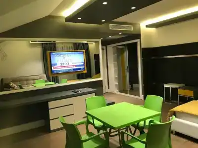 Oyster Boutique - 73